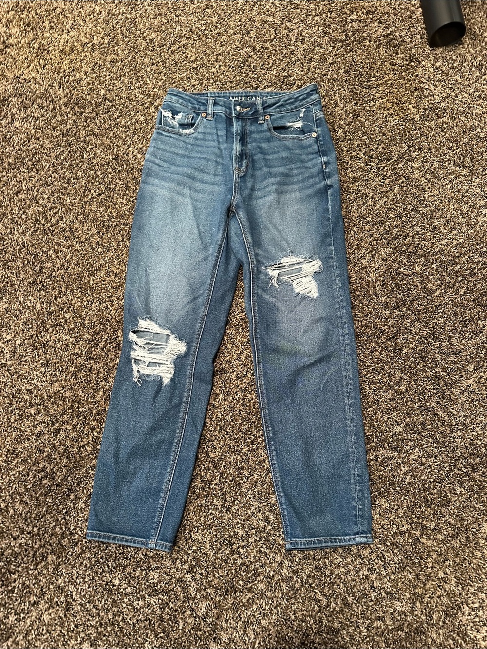 american eagle mom jeans